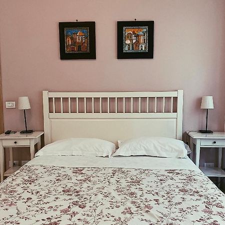 Ale&Andrea Apartments Blu & Lilla Рим Екстериор снимка