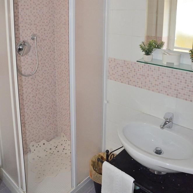 Ale&Andrea Apartments Blu & Lilla Рим Екстериор снимка