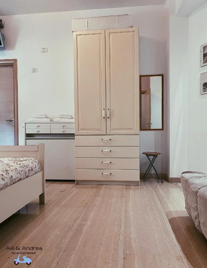 Ale&Andrea Apartments Blu & Lilla Рим Екстериор снимка