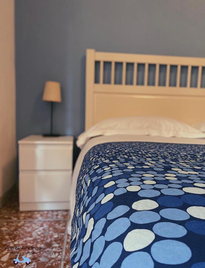 Ale&Andrea Apartments Blu & Lilla Рим Екстериор снимка
